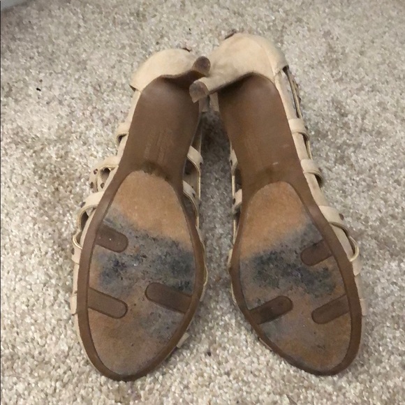 Fergalicious Peep toe shoes - Picture 4 of 4